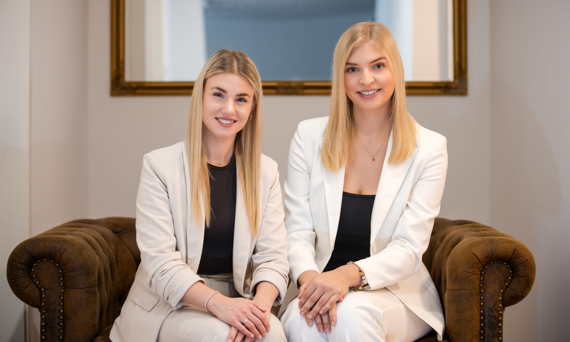 Authentisches Business-Portrait als Teamfoto